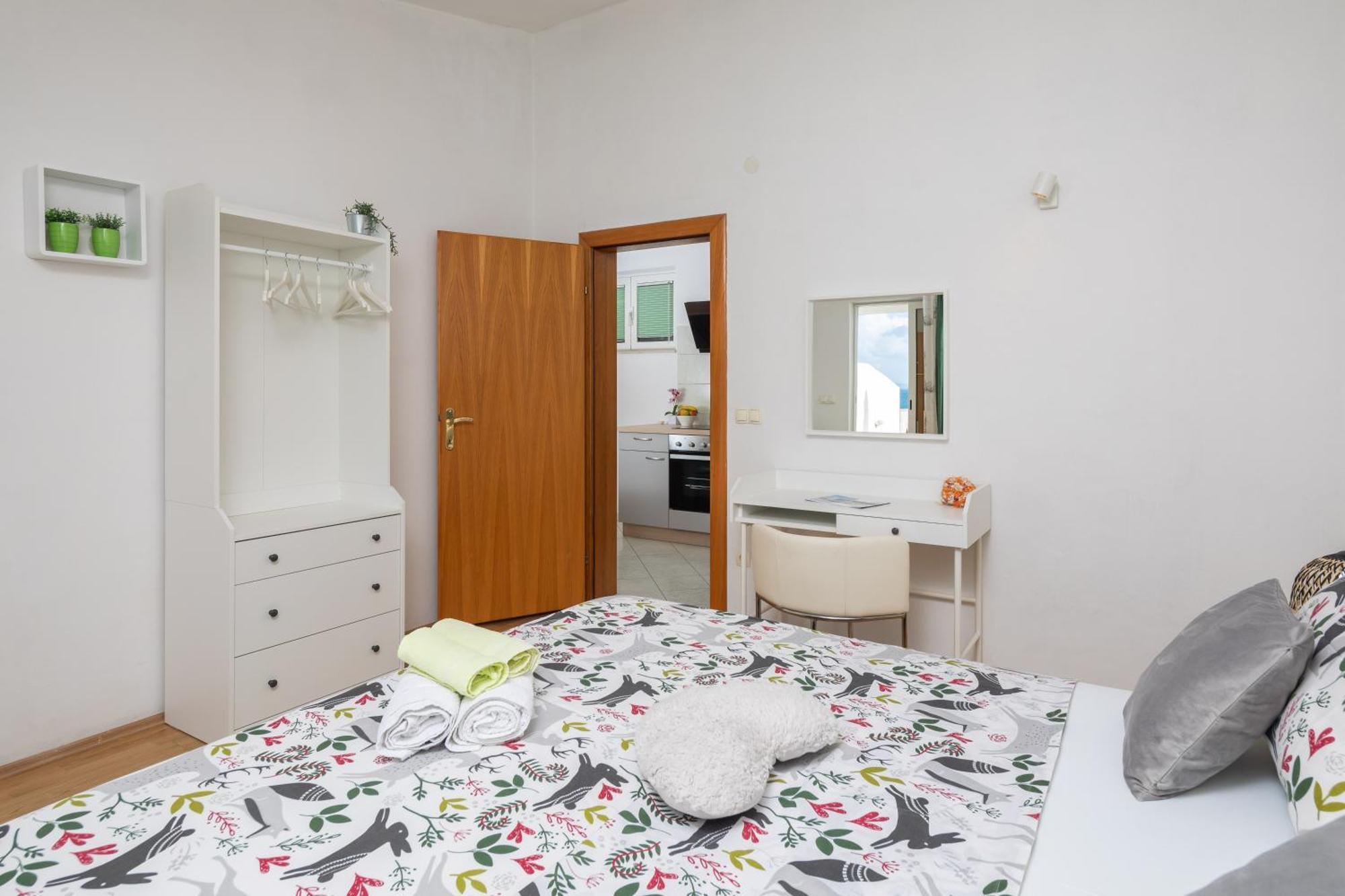 Sky Way Apartments Dugi Rat Exterior foto