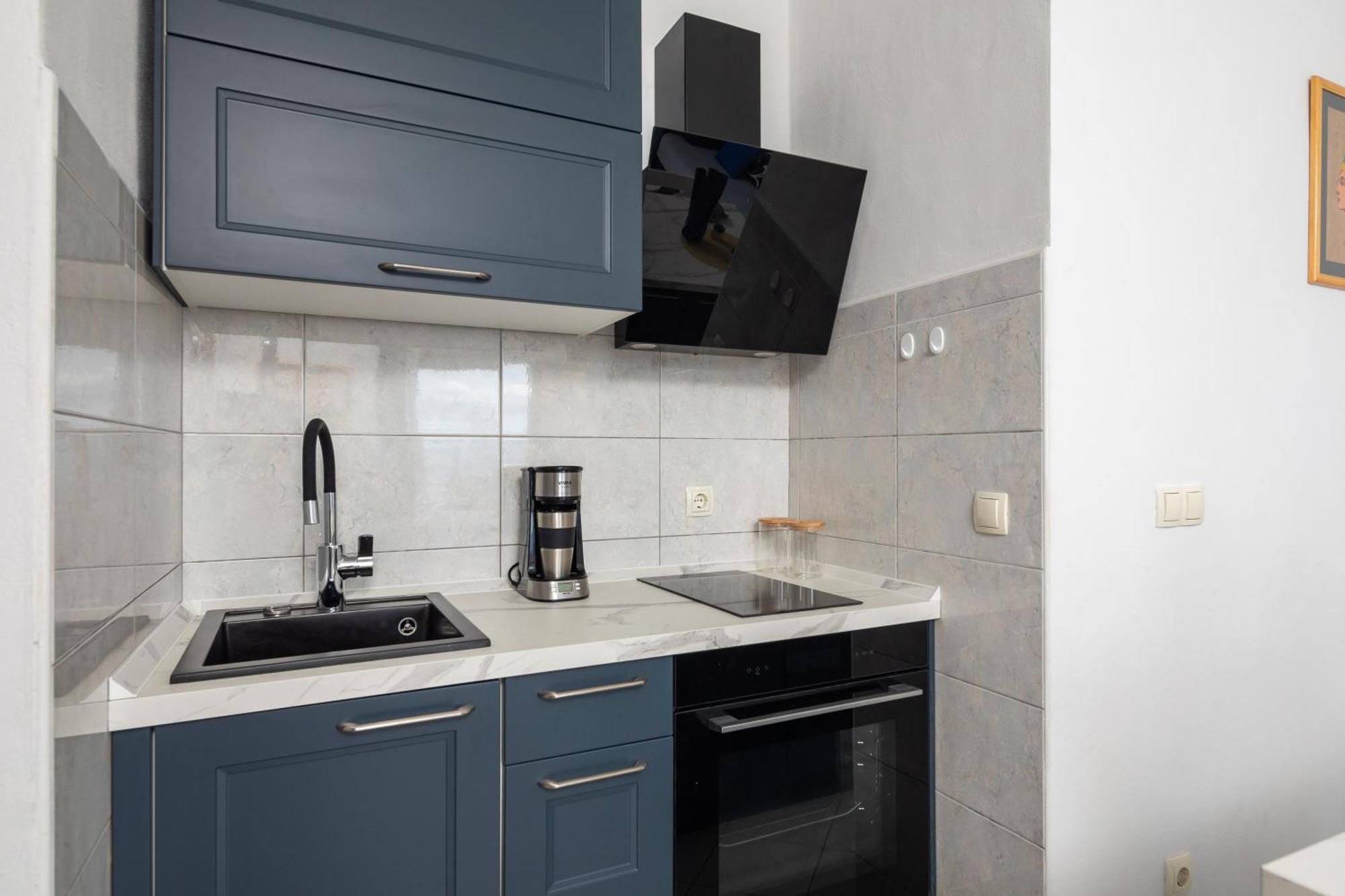 Sky Way Apartments Dugi Rat Exterior foto